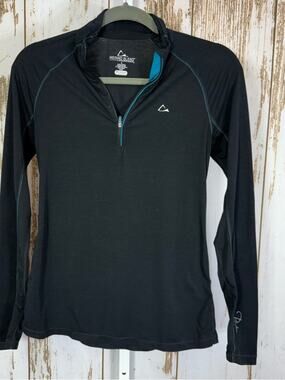 Paradox Merino Blend, Black 1/4 Zip Top with White Logo. Size Small.